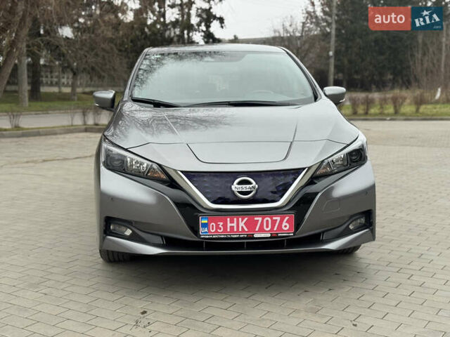 Сірий Ніссан Ліф, об'ємом двигуна 0 л та пробігом 57 тис. км за 14800 $, фото 32 на Automoto.ua