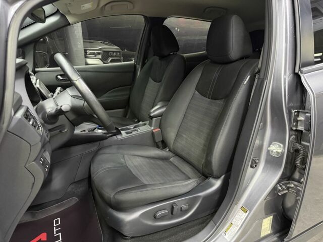 Серый Ниссан Лиф, объемом двигателя 0 л и пробегом 56 тыс. км за 13500 $, фото 14 на Automoto.ua