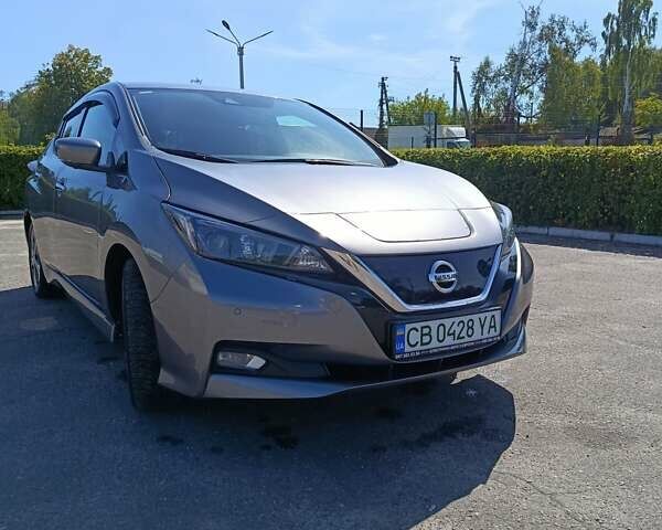 Серый Ниссан Лиф, объемом двигателя 0 л и пробегом 63 тыс. км за 15200 $, фото 3 на Automoto.ua