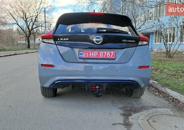 Сірий Ніссан Ліф, об'ємом двигуна 0 л та пробігом 102 тис. км за 15700 $, фото 4 на Automoto.ua
