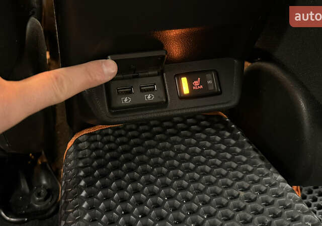 Серый Ниссан Лиф, объемом двигателя 0 л и пробегом 74 тыс. км за 15450 $, фото 10 на Automoto.ua