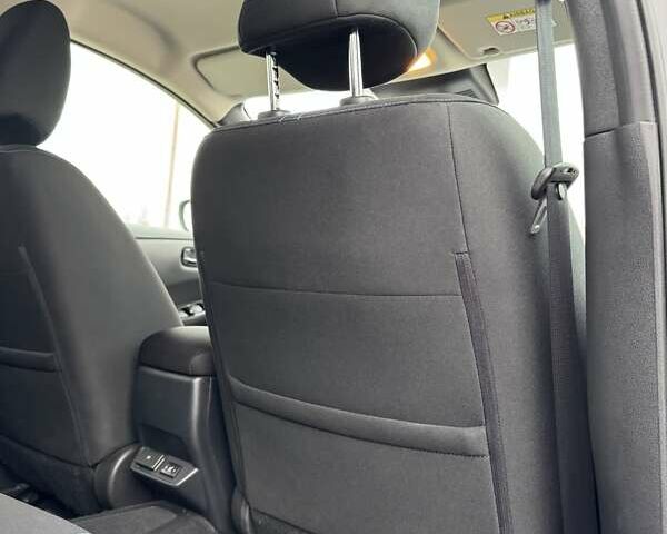 Серый Ниссан Лиф, объемом двигателя 0 л и пробегом 28 тыс. км за 19300 $, фото 44 на Automoto.ua