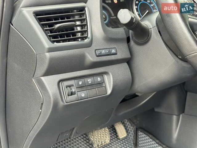 Серый Ниссан Лиф, объемом двигателя 0 л и пробегом 21 тыс. км за 18990 $, фото 21 на Automoto.ua