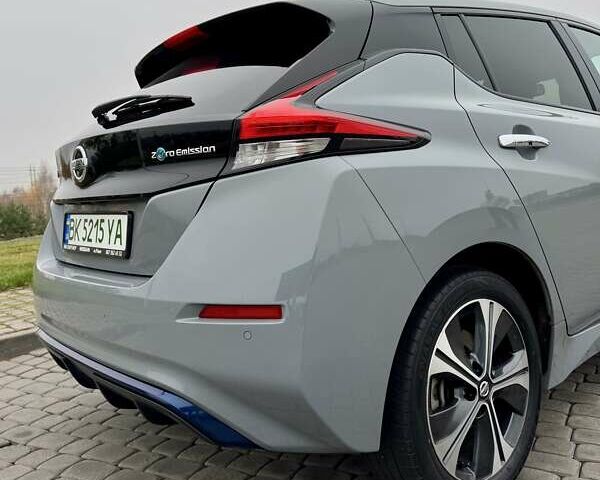 Серый Ниссан Лиф, объемом двигателя 0 л и пробегом 28 тыс. км за 19300 $, фото 18 на Automoto.ua