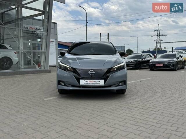 Серый Ниссан Лиф, объемом двигателя 0 л и пробегом 21 тыс. км за 18990 $, фото 2 на Automoto.ua