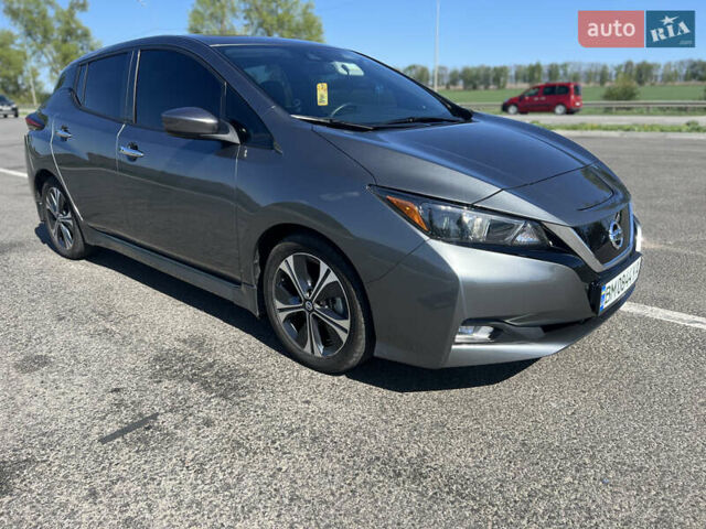 Сірий Ніссан Ліф, об'ємом двигуна 0 л та пробігом 47 тис. км за 15900 $, фото 3 на Automoto.ua