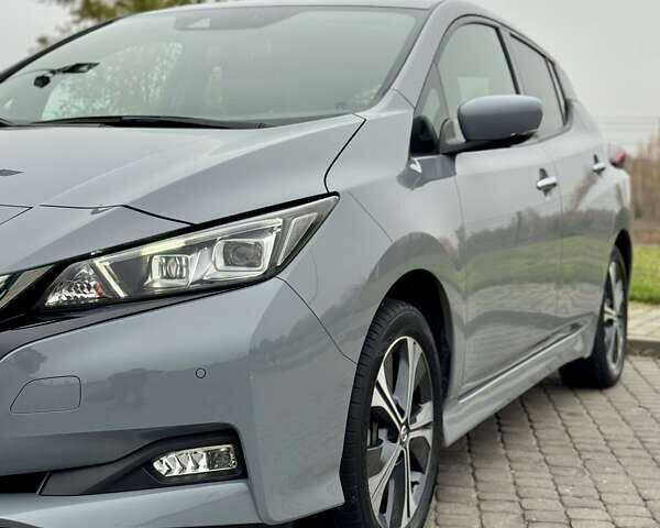 Серый Ниссан Лиф, объемом двигателя 0 л и пробегом 28 тыс. км за 19300 $, фото 10 на Automoto.ua