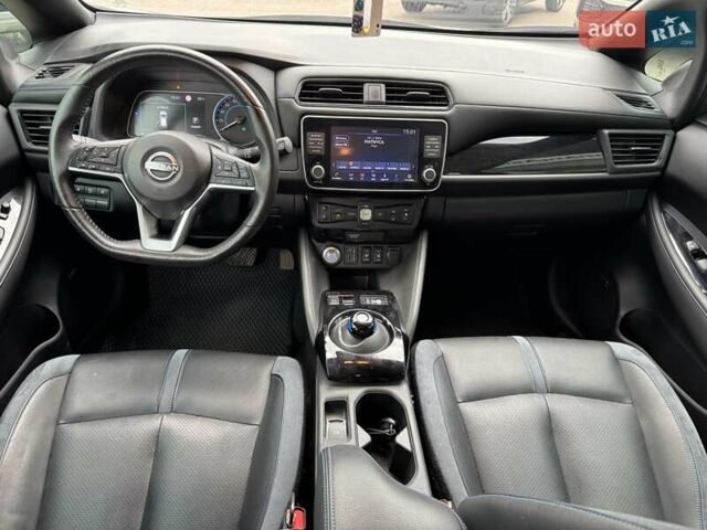 Серый Ниссан Лиф, объемом двигателя 0 л и пробегом 21 тыс. км за 18990 $, фото 11 на Automoto.ua