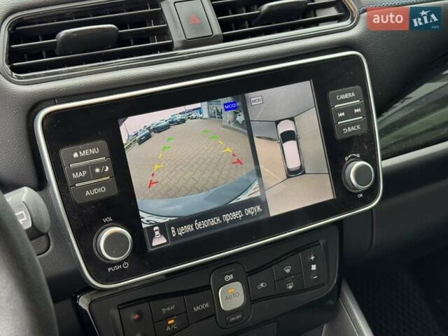 Серый Ниссан Лиф, объемом двигателя 0 л и пробегом 21 тыс. км за 18990 $, фото 22 на Automoto.ua