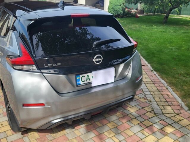 Сірий Ніссан Ліф, об'ємом двигуна 0 л та пробігом 25 тис. км за 21000 $, фото 3 на Automoto.ua