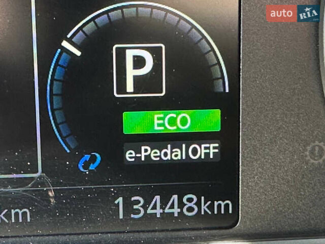 Серый Ниссан Лиф, объемом двигателя 0 л и пробегом 18 тыс. км за 17900 $, фото 15 на Automoto.ua