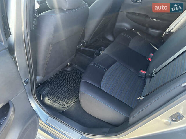 Сірий Ніссан Ліф, об'ємом двигуна 0 л та пробігом 47 тис. км за 15900 $, фото 19 на Automoto.ua