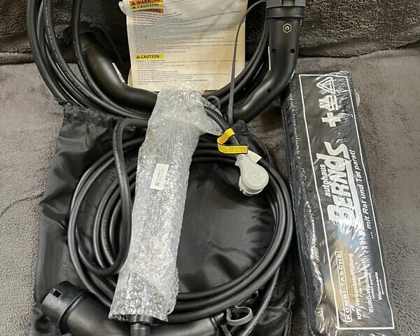 Серый Ниссан Лиф, объемом двигателя 0 л и пробегом 26 тыс. км за 15850 $, фото 61 на Automoto.ua