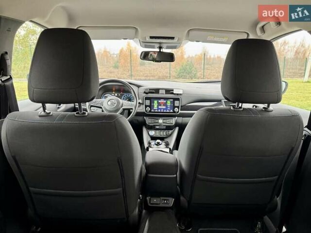 Серый Ниссан Лиф, объемом двигателя 0 л и пробегом 28 тыс. км за 19300 $, фото 42 на Automoto.ua