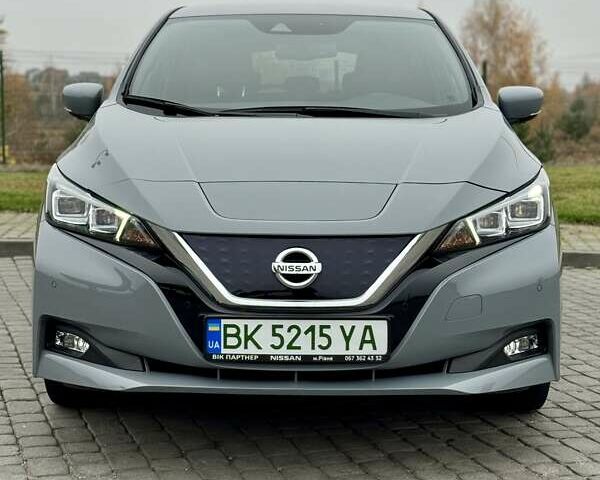 Серый Ниссан Лиф, объемом двигателя 0 л и пробегом 28 тыс. км за 19300 $, фото 5 на Automoto.ua