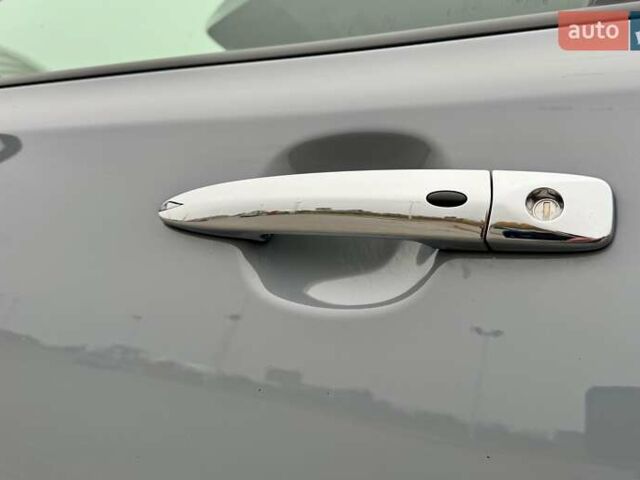 Серый Ниссан Лиф, объемом двигателя 0 л и пробегом 28 тыс. км за 19300 $, фото 20 на Automoto.ua