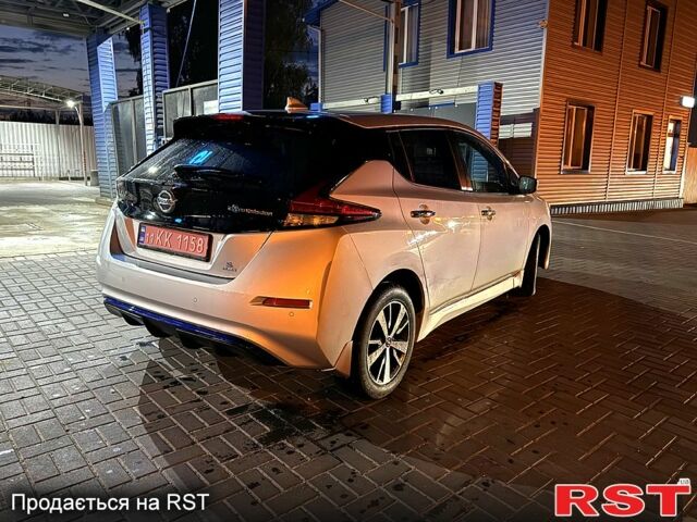 Сірий Ніссан Ліф, об'ємом двигуна 0.11 л та пробігом 66 тис. км за 16999 $, фото 5 на Automoto.ua