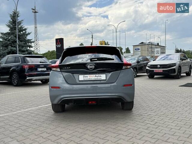 Серый Ниссан Лиф, объемом двигателя 0 л и пробегом 21 тыс. км за 18990 $, фото 5 на Automoto.ua