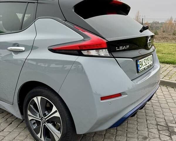 Серый Ниссан Лиф, объемом двигателя 0 л и пробегом 28 тыс. км за 19300 $, фото 19 на Automoto.ua