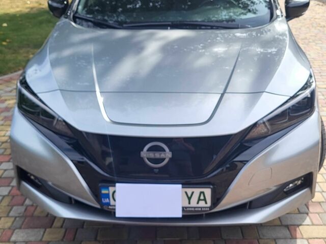 Сірий Ніссан Ліф, об'ємом двигуна 0 л та пробігом 25 тис. км за 21000 $, фото 1 на Automoto.ua