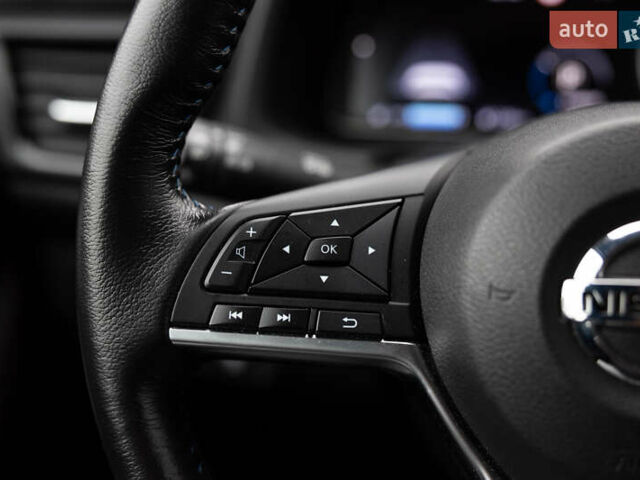 Серый Ниссан Лиф, объемом двигателя 0 л и пробегом 26 тыс. км за 15850 $, фото 23 на Automoto.ua