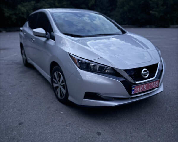 Сірий Ніссан Ліф, об'ємом двигуна 0 л та пробігом 66 тис. км за 16999 $, фото 23 на Automoto.ua