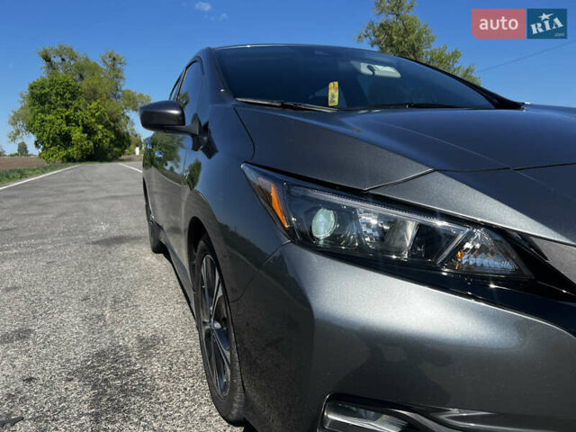 Сірий Ніссан Ліф, об'ємом двигуна 0 л та пробігом 47 тис. км за 15900 $, фото 5 на Automoto.ua