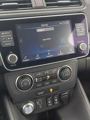 Сірий Ніссан Ліф, об'ємом двигуна 0 л та пробігом 34 тис. км за 16000 $, фото 6 на Automoto.ua