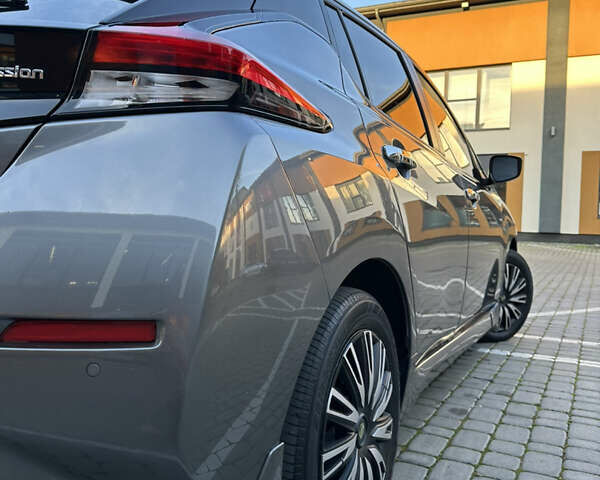 Сірий Ніссан Ліф, об'ємом двигуна 0 л та пробігом 63 тис. км за 13499 $, фото 6 на Automoto.ua