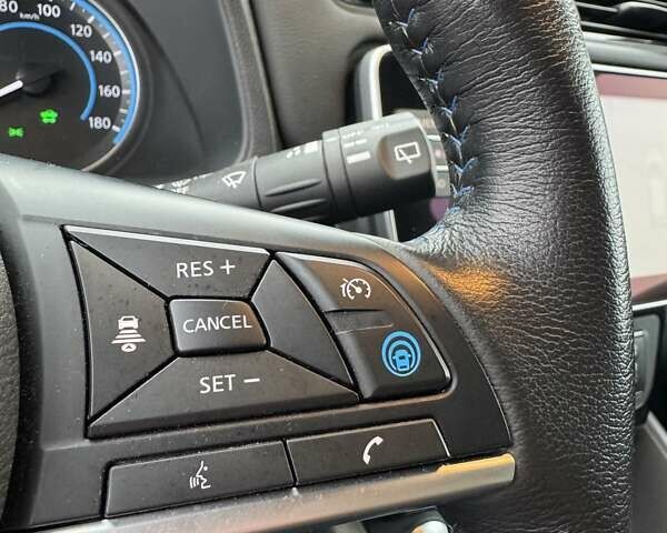 Серый Ниссан Лиф, объемом двигателя 0 л и пробегом 28 тыс. км за 19300 $, фото 35 на Automoto.ua