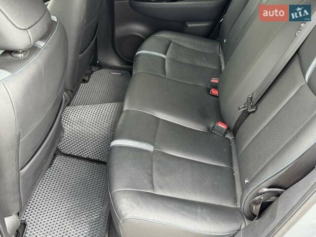 Серый Ниссан Лиф, объемом двигателя 0 л и пробегом 21 тыс. км за 18990 $, фото 9 на Automoto.ua