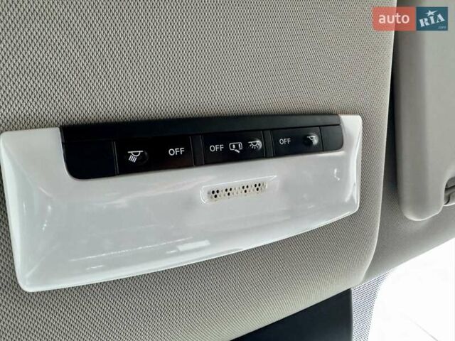 Серый Ниссан Лиф, объемом двигателя 0 л и пробегом 28 тыс. км за 19300 $, фото 46 на Automoto.ua