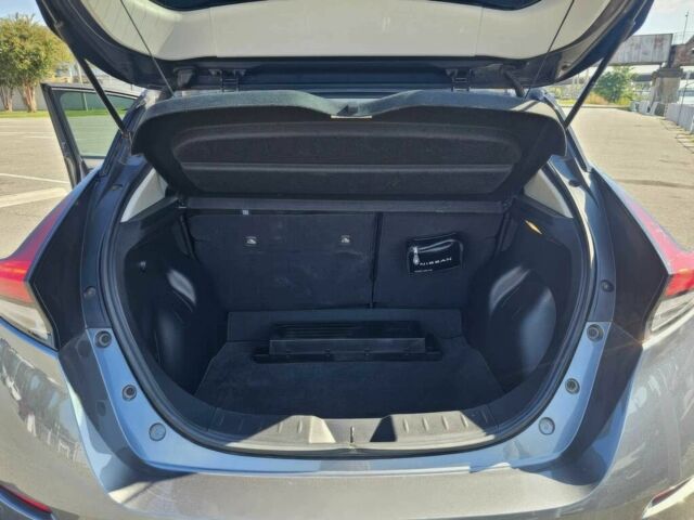 Серый Ниссан Лиф, объемом двигателя 0 л и пробегом 13 тыс. км за 5200 $, фото 12 на Automoto.ua