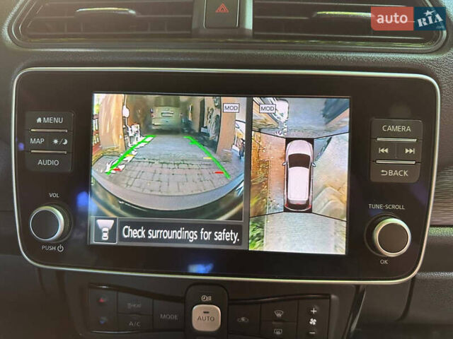 Серый Ниссан Лиф, объемом двигателя 0 л и пробегом 18 тыс. км за 17900 $, фото 26 на Automoto.ua