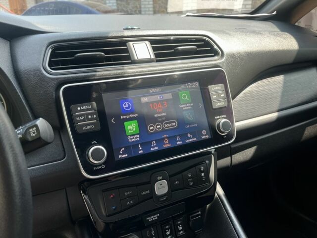 Серый Ниссан Лиф, объемом двигателя 0 л и пробегом 48 тыс. км за 14500 $, фото 12 на Automoto.ua