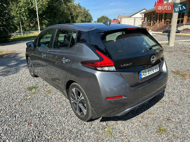 Серый Ниссан Лиф, объемом двигателя 0 л и пробегом 18 тыс. км за 17900 $, фото 5 на Automoto.ua