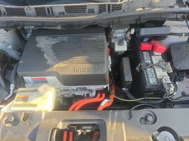 Сірий Ніссан Ліф, об'ємом двигуна 0 л та пробігом 60 тис. км за 5000 $, фото 5 на Automoto.ua