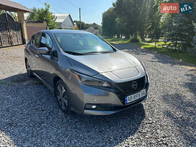 Серый Ниссан Лиф, объемом двигателя 0 л и пробегом 18 тыс. км за 17900 $, фото 1 на Automoto.ua