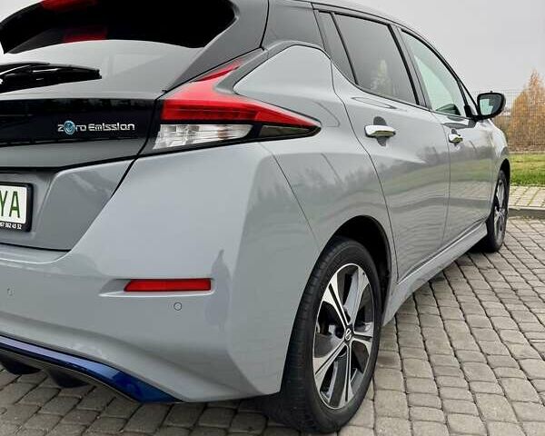 Серый Ниссан Лиф, объемом двигателя 0 л и пробегом 28 тыс. км за 19300 $, фото 12 на Automoto.ua