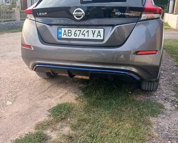 Сірий Ніссан Ліф, об'ємом двигуна 0 л та пробігом 40 тис. км за 14200 $, фото 3 на Automoto.ua