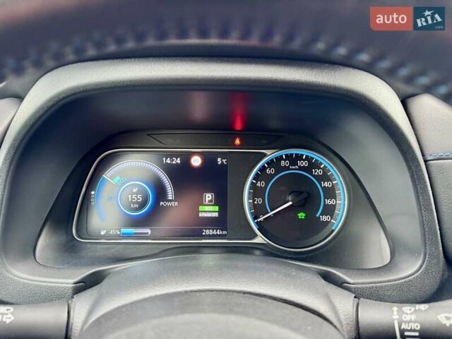 Серый Ниссан Лиф, объемом двигателя 0 л и пробегом 28 тыс. км за 19300 $, фото 32 на Automoto.ua