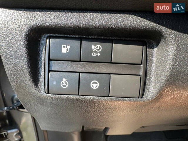 Серый Ниссан Лиф, объемом двигателя 0 л и пробегом 18 тыс. км за 17900 $, фото 19 на Automoto.ua