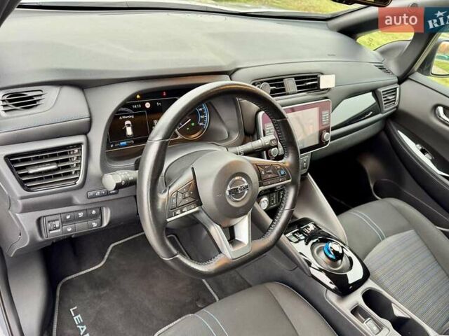 Серый Ниссан Лиф, объемом двигателя 0 л и пробегом 28 тыс. км за 19300 $, фото 26 на Automoto.ua