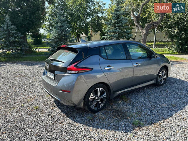 Серый Ниссан Лиф, объемом двигателя 0 л и пробегом 18 тыс. км за 17900 $, фото 3 на Automoto.ua