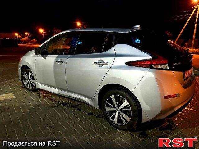 Сірий Ніссан Ліф, об'ємом двигуна 0.11 л та пробігом 66 тис. км за 16999 $, фото 8 на Automoto.ua