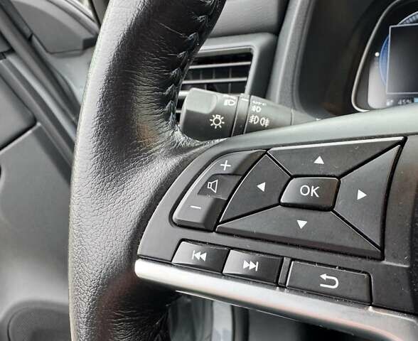 Серый Ниссан Лиф, объемом двигателя 0 л и пробегом 28 тыс. км за 19300 $, фото 34 на Automoto.ua