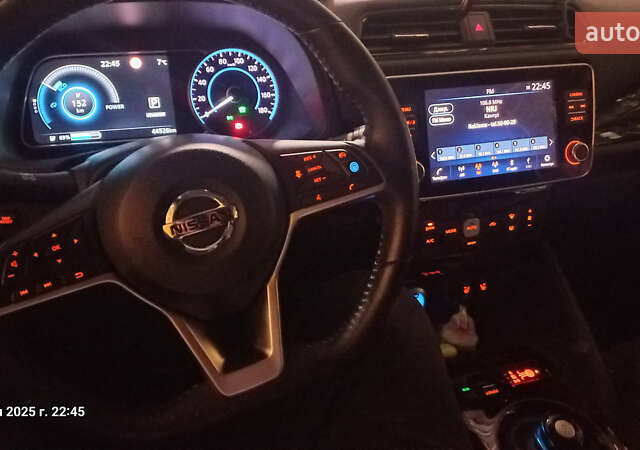 Серый Ниссан Лиф, объемом двигателя 0 л и пробегом 44 тыс. км за 19900 $, фото 10 на Automoto.ua