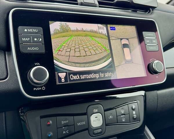 Серый Ниссан Лиф, объемом двигателя 0 л и пробегом 28 тыс. км за 19300 $, фото 36 на Automoto.ua