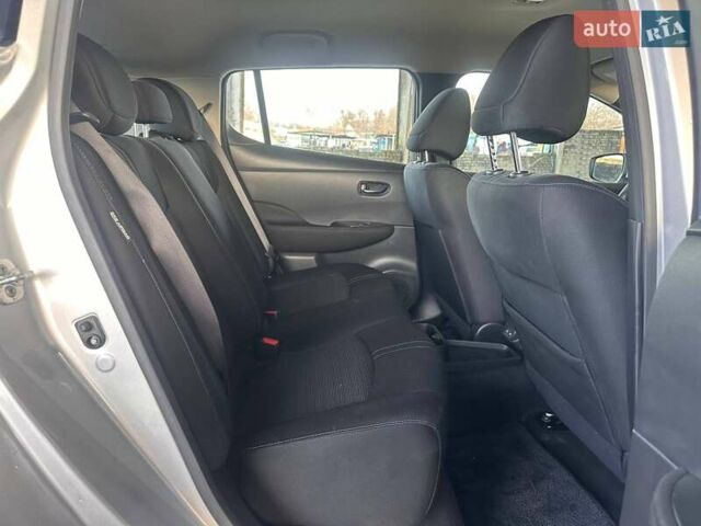 Сірий Ніссан Ліф, об'ємом двигуна 0 л та пробігом 36 тис. км за 16799 $, фото 45 на Automoto.ua