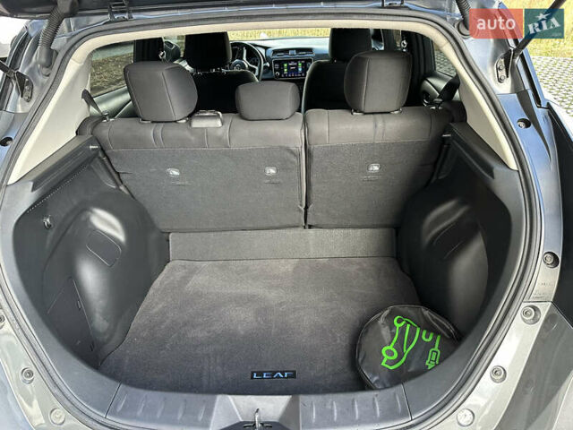 Сірий Ніссан Ліф, об'ємом двигуна 0 л та пробігом 36 тис. км за 17300 $, фото 16 на Automoto.ua